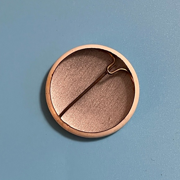 Vintage Mickey Mouse Heart Love Straight Pinback Round - Picture 3 of 3